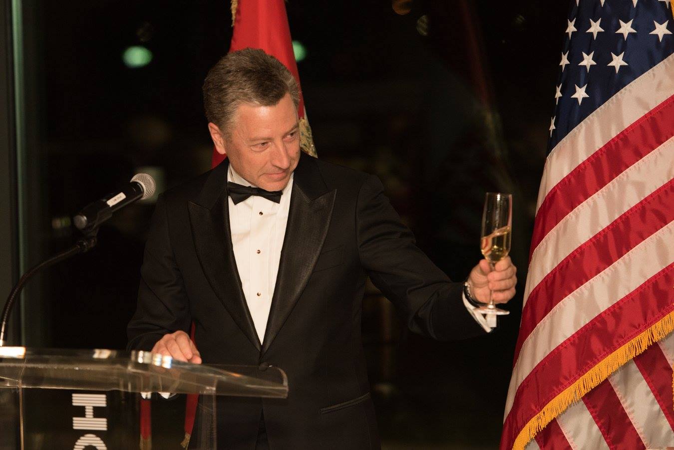 Ambassador Kurt Volker delivering a toast
