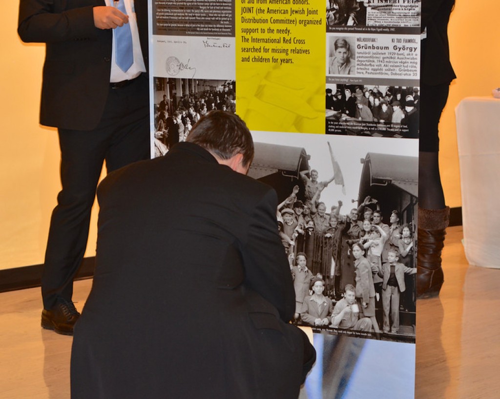 Holocaust in Hungary Exhibit at the United Nations - Photo by: Babette Rittmeyer/Lantos Foundation