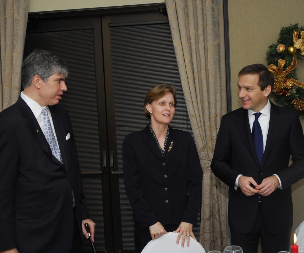 Mr. Maximilian Teleki, Ms. Pamela Quanrud and Prime Minister Gordon Bajnai