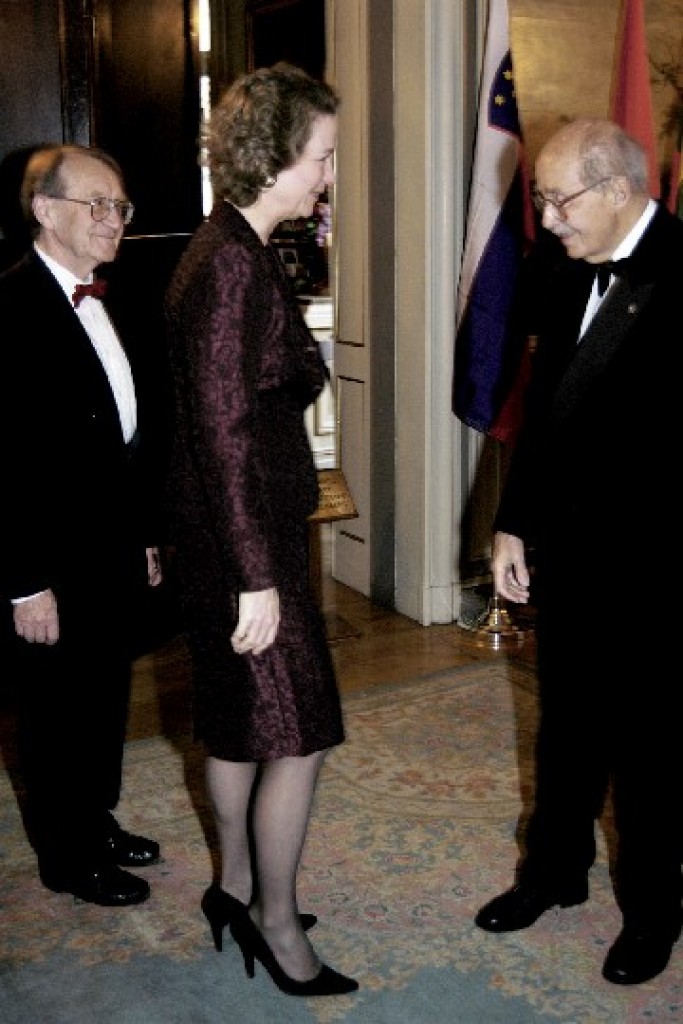 Mr. Roald Sagdeev and Mrs. Sagdeev, Susan Eisenhower, Dr. Ottó von Habsburg